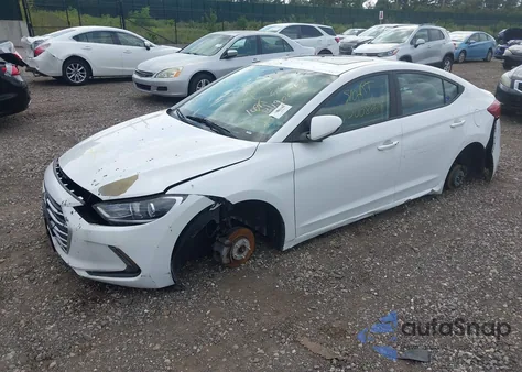 2018 Hyundai Elantra Value Edition z USA, uszkodzony, nr VIN 5NPD84LF0JH277852